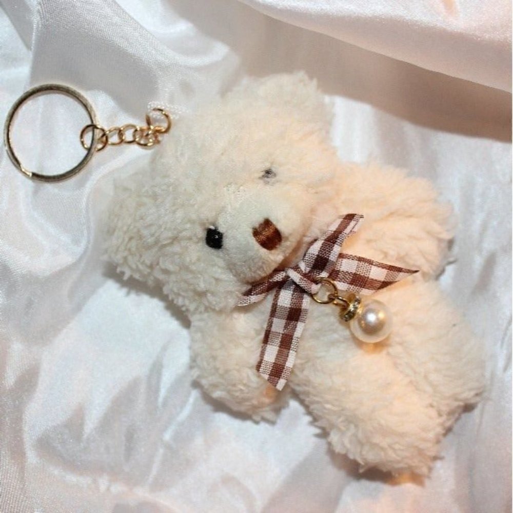 Super Cute Stuffed Animal Adorable Off-White Teddy Bear Pearl Charm Key Chain